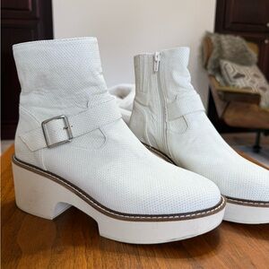 White Ankle Boots, SZ 7.5